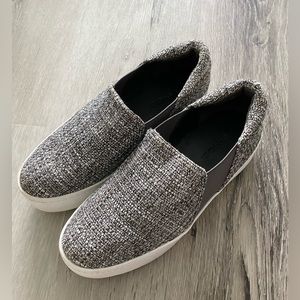 VINCE. Warren Round-toe Slip-on Tweed Platform Sneakers Women’s Size 5